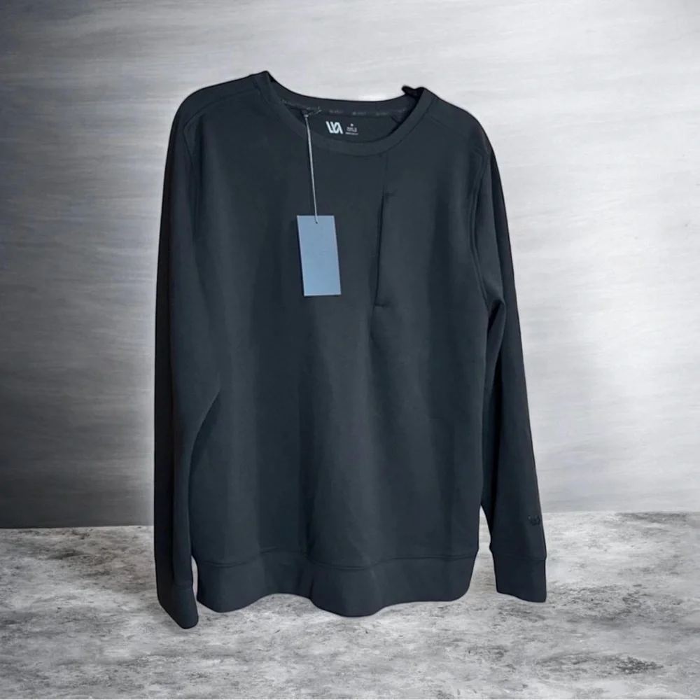 VRST/Dick’s Sporting Goods Black Crewneck Sweatshirt, Size S